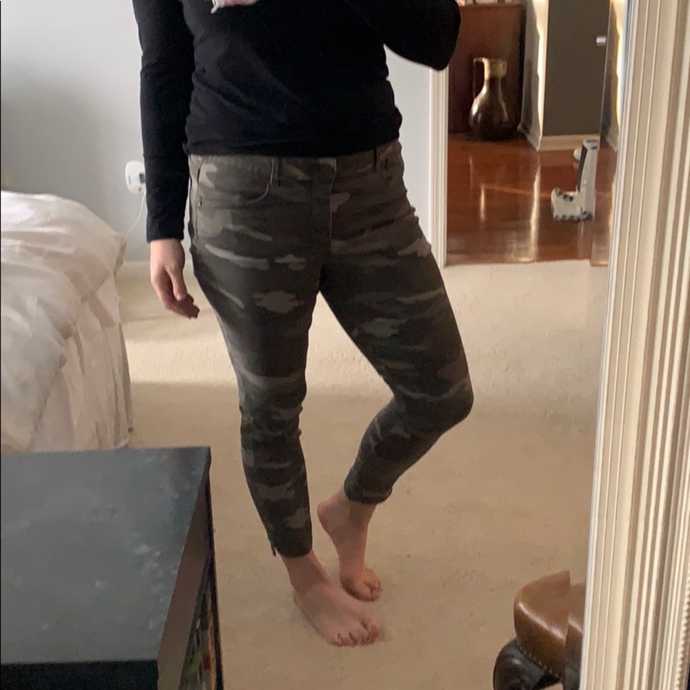 Camo denim ankle jeans
